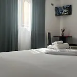 Zeqaj Affittacamere 3*